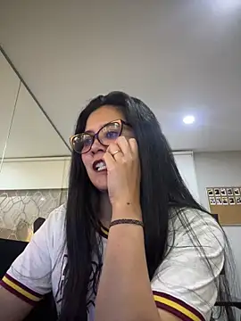 TAMARALEWISMD's cam snapshot