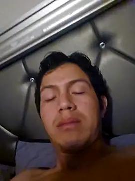 JeffyTaty's cam snapshot