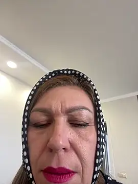 Alexandra-Rosee's cam snapshot