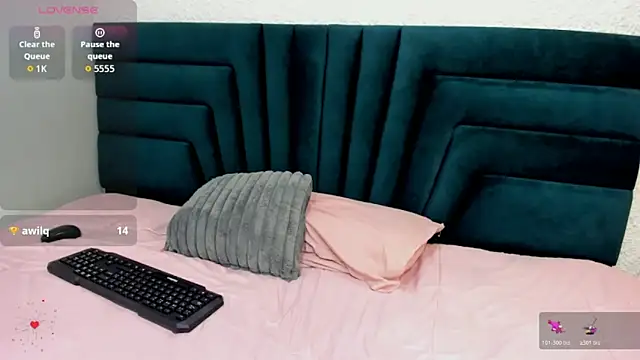 VictoriaRouge_'s cam snapshot