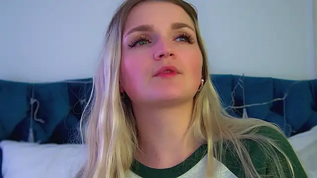 AnnyRaii's cam snapshot