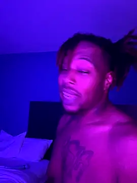 BigMfLuther's cam snapshot