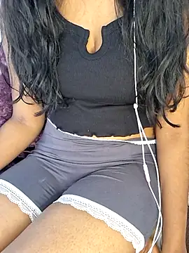 trending_tamizhachii's cam snapshot