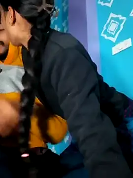 bold-couple's cam snapshot