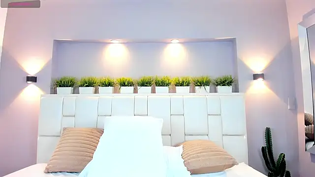 LunnaBlake's cam snapshot