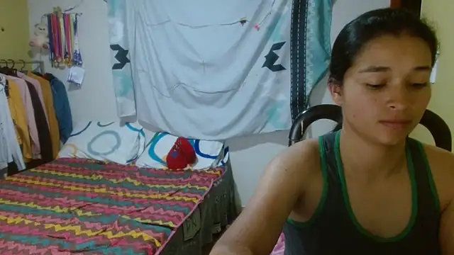 clayre_and_jill's cam snapshot