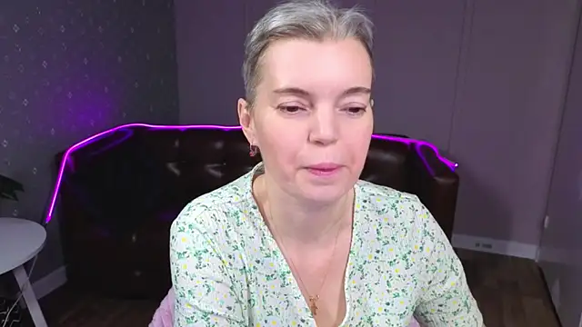 Cutie_Erikaa1's cam snapshot