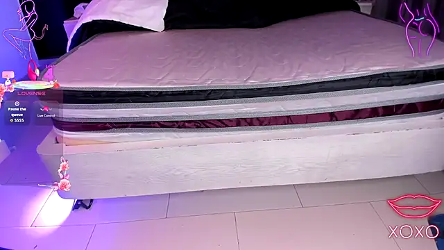 OurPerfectMix's cam snapshot