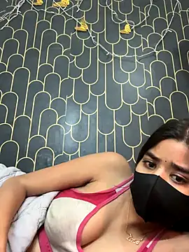 Sexykhushi041's cam snapshot