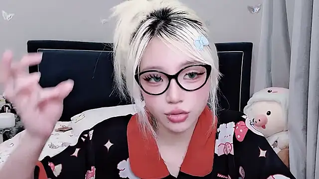 _Gwendolyn_'s cam snapshot