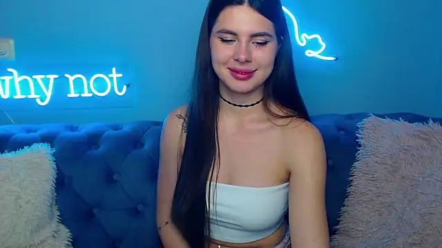 ViollinaLove's cam snapshot