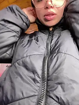 Maddy_Piink's cam snapshot