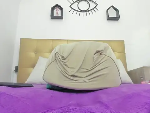 candy_sex_18's cam snapshot