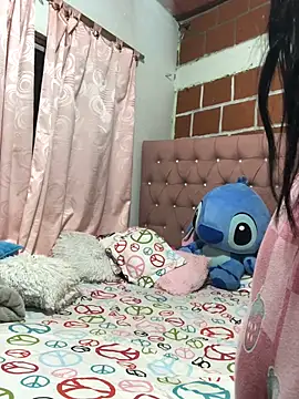 Rachellcooperrr's cam snapshot