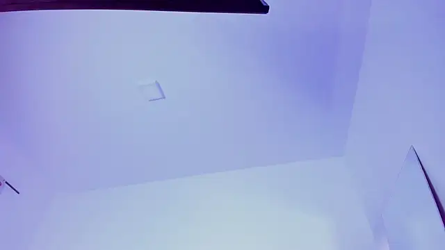 tyra_bankss_'s cam snapshot