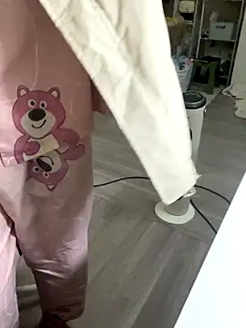 Mina048's cam snapshot