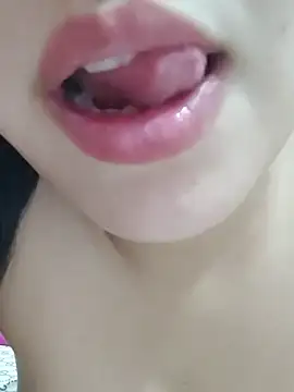 girldam95's cam snapshot