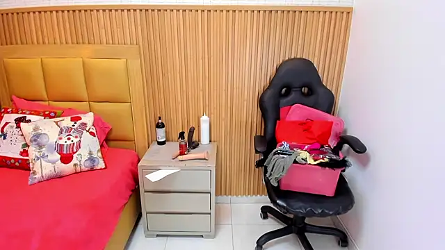 LOLAMAXI's cam snapshot