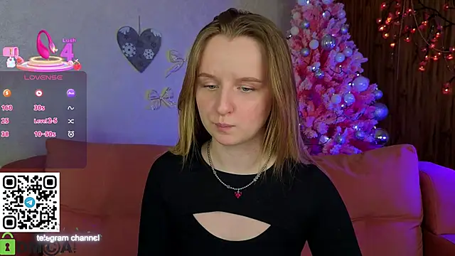 Rina_Panic's cam snapshot