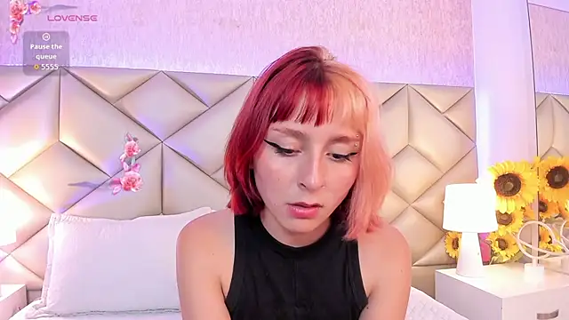 dafnne_hall's cam snapshot