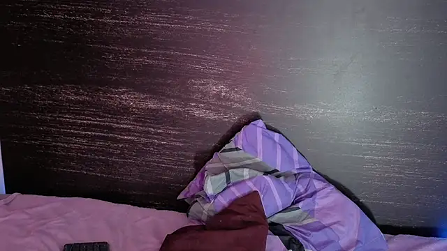 sharlot24's cam snapshot