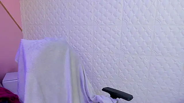 Dakkotta__'s cam snapshot