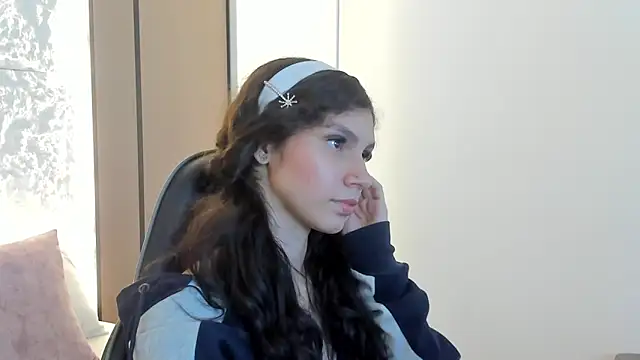 cloee20_'s cam snapshot