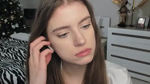 Erica_Kiss's cam snapshot