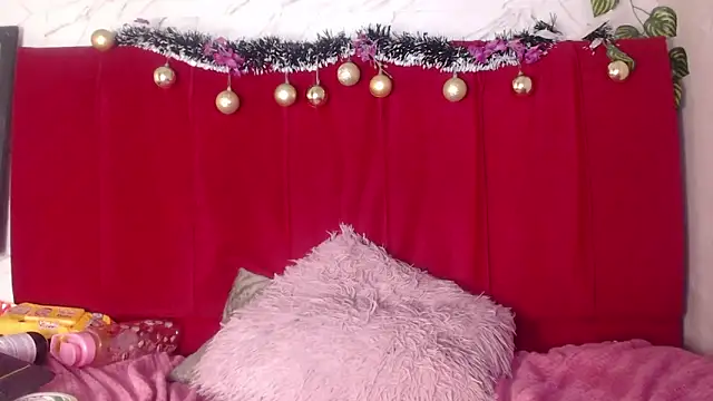 amandacanelacm's cam snapshot