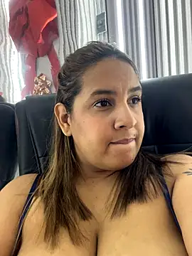 KathyHardcore69's cam snapshot