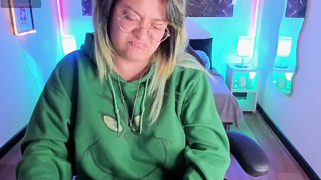 lucky-leah's cam snapshot