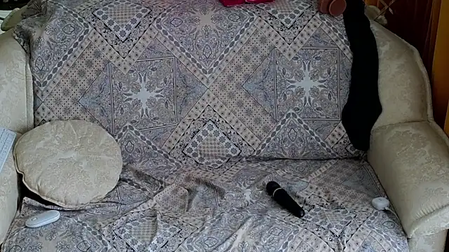 Alyonushkadarling's cam snapshot