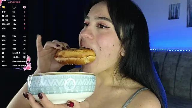 ZaraDames_'s cam snapshot