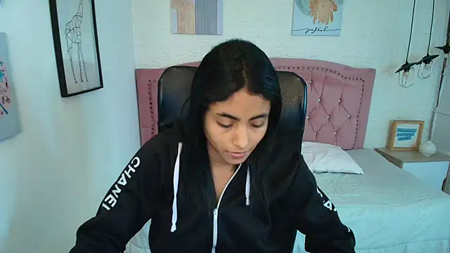 shaneelle's cam snapshot