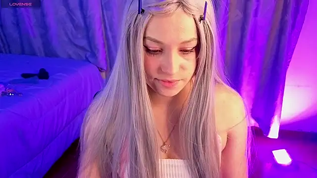 Eymmy_24's cam snapshot