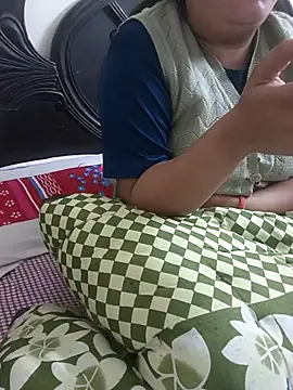 payal_261072_'s cam snapshot