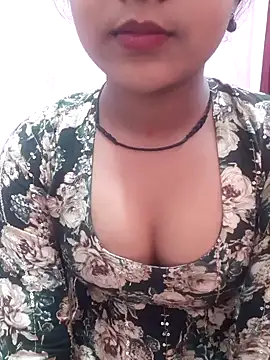 pari_rani7's cam snapshot