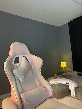 sophie_banks's cam snapshot