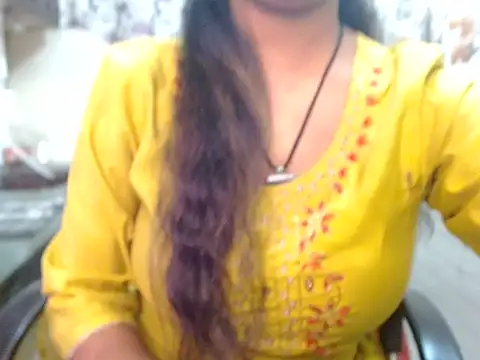 LovingPihu's cam snapshot