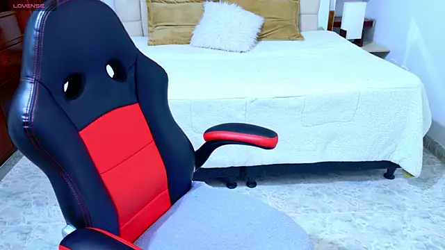 laureentt_'s cam snapshot