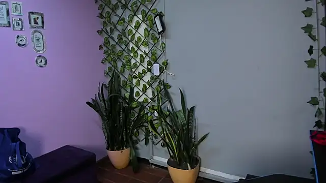 Amy_hoy69's cam snapshot