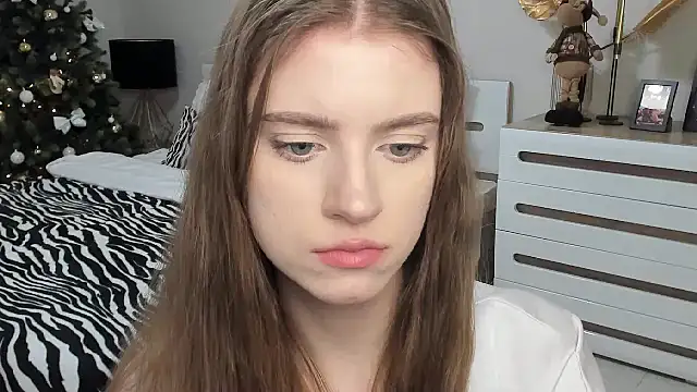 Erica_Kiss's cam snapshot