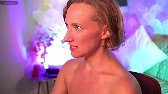 UmaTruewoman live sex cam