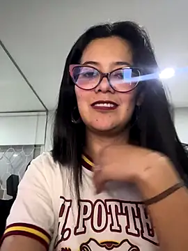 TAMARALEWISMD's cam snapshot