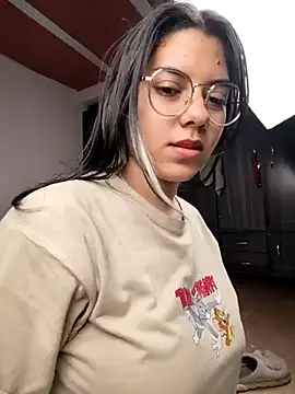 harper_ks's cam snapshot