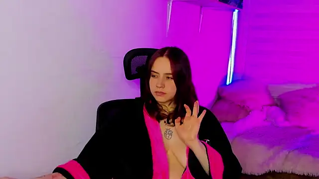 Emily_Lindey's cam snapshot