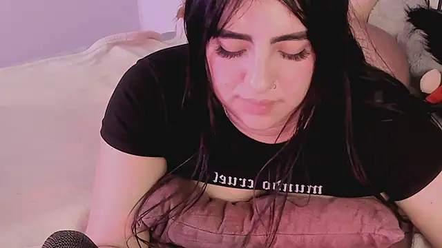 Camila_Matinez_'s cam snapshot