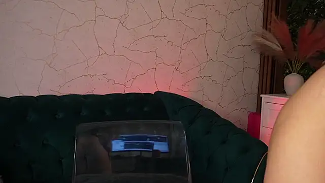 angel_wow_'s cam snapshot