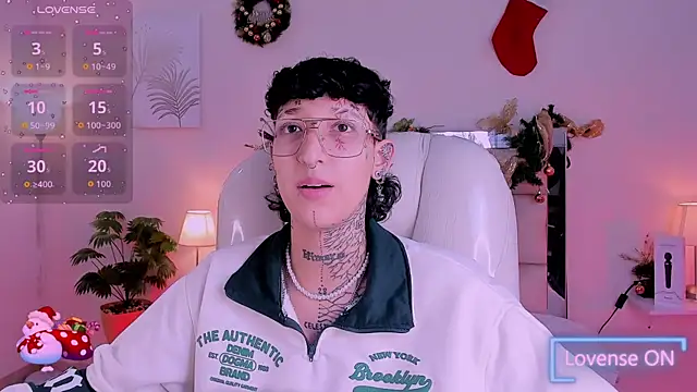 Luci_Rose's cam snapshot