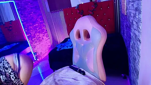 mia_hernnandez's cam snapshot